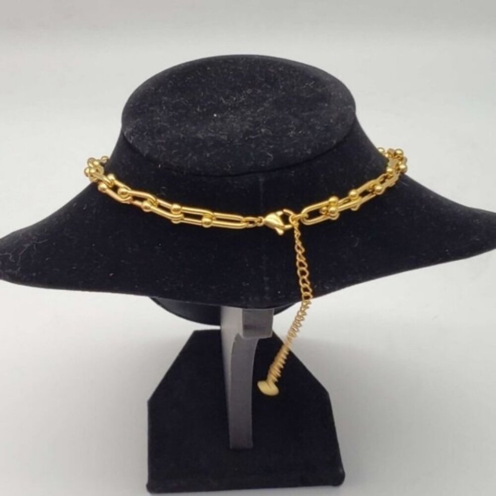 Authentic Louis Vuitton Lock and Key Gold Color with Gold Plated Chain Necklace - Picture 3 of 8